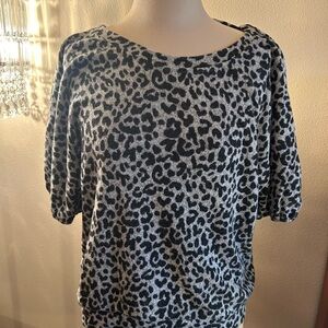 Leopard Print Short Sleeve sweater size M
